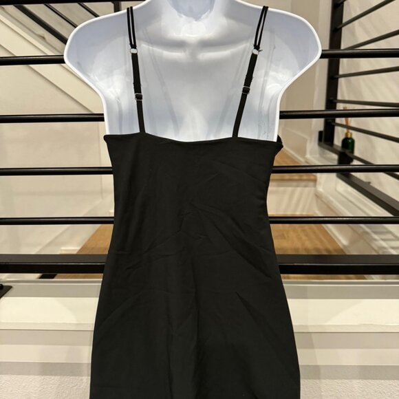 Abercrombie & Fitch Spaghetti Strap Athletic dress- black - small - Picture 2 of 3